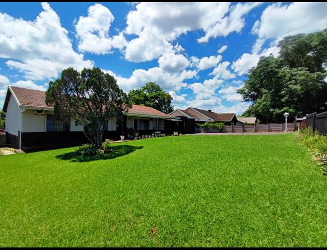 3 BEDROOM HOUSE FOR SALE IN SCOTTSVILLE